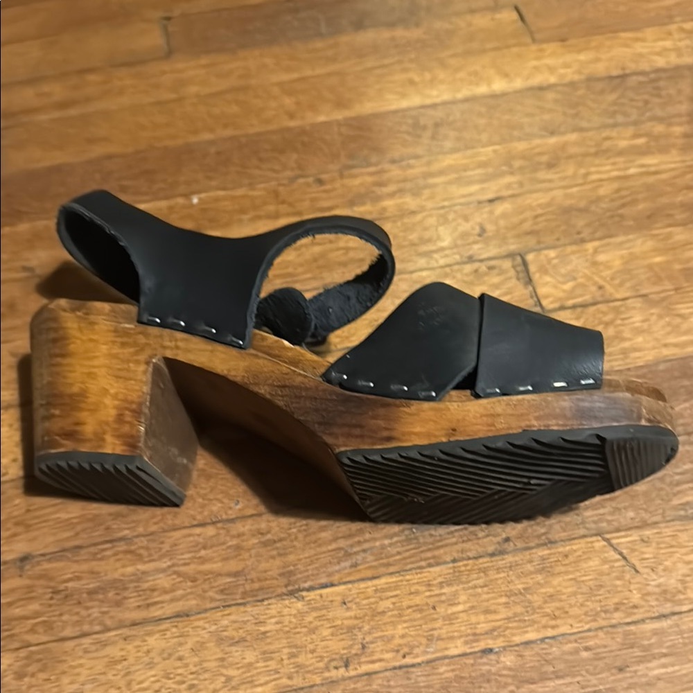 Black Clogs - image 2